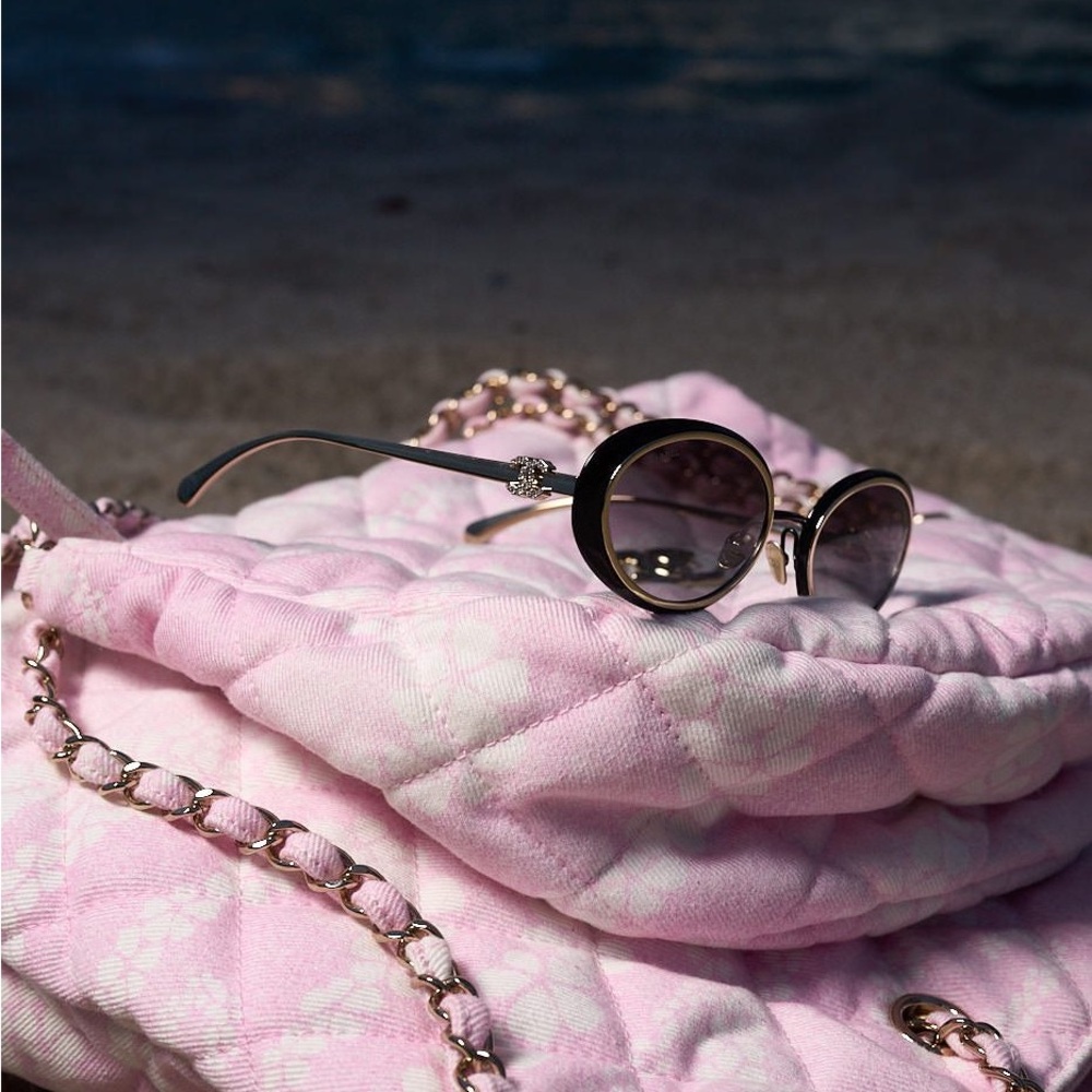 Chanel Coco Beach 25 Oval Sunglasses | NIB - Picture 10 of 14
